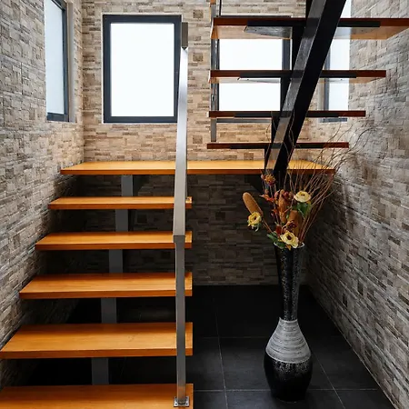 Casa Santi Ferraria Azores