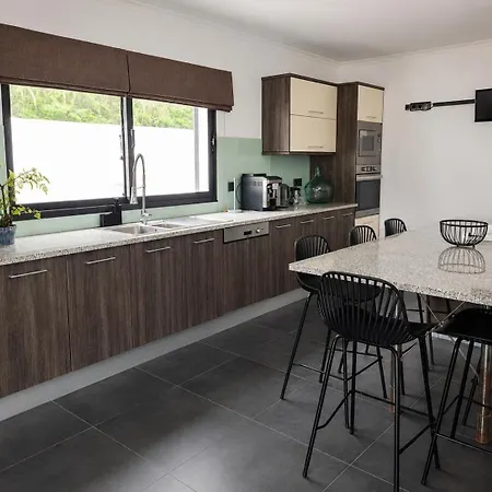 Casa Santi Ferraria Azores Ferienhaus Ginetes